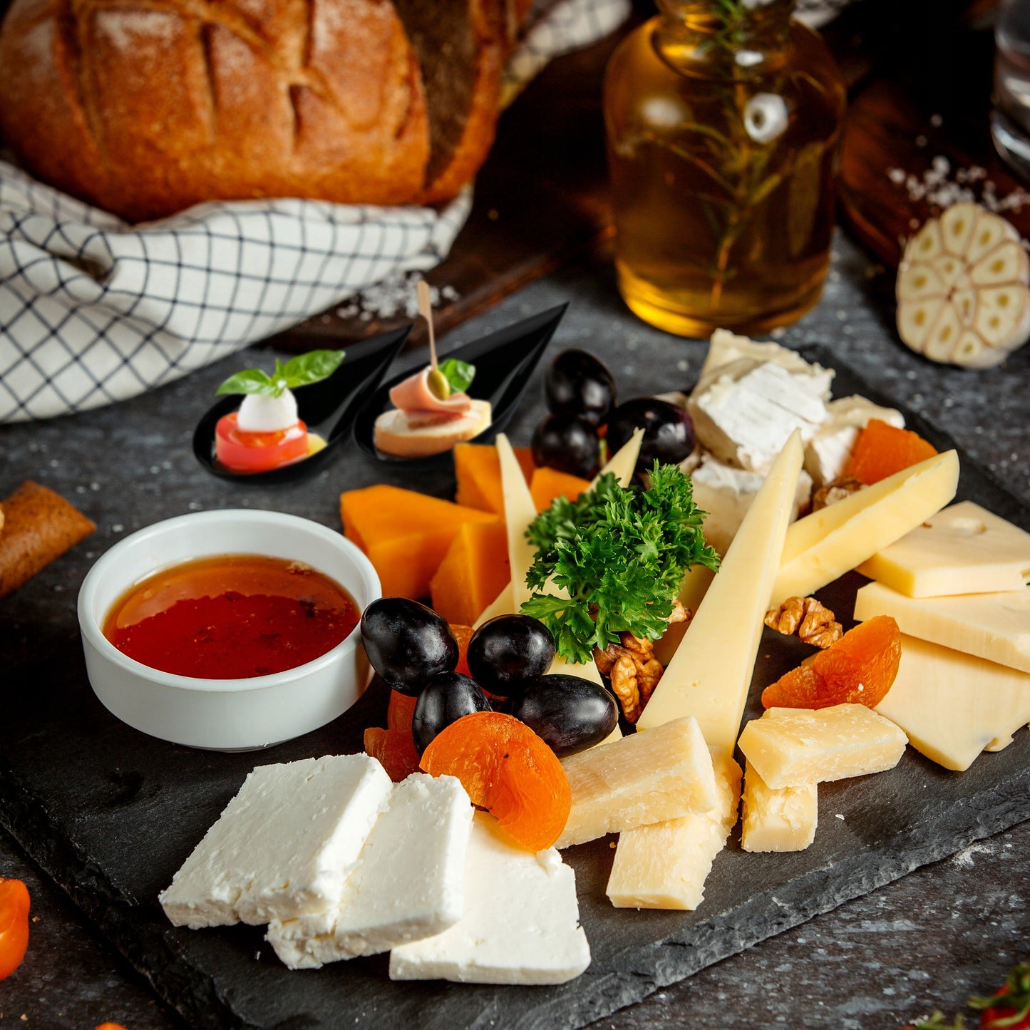 Ozdobne łyżeczki plastikowe FINGERFOOD do deserów wielorazowe 100 szt.