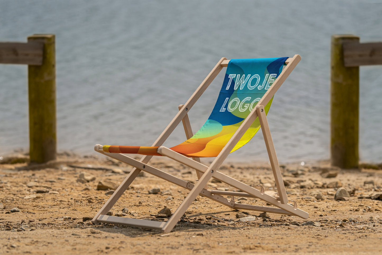 Wooden deckchair with your own LOGO
