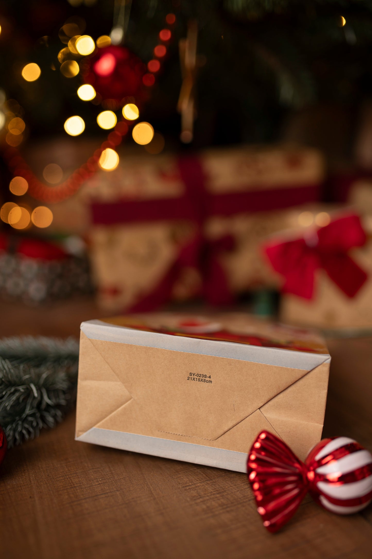 Zestaw Papierowych torebek świątecznych - 270x210x110 - 4 rodzaje - ZESTAW #1 - ŚREDNI ROZMIAR