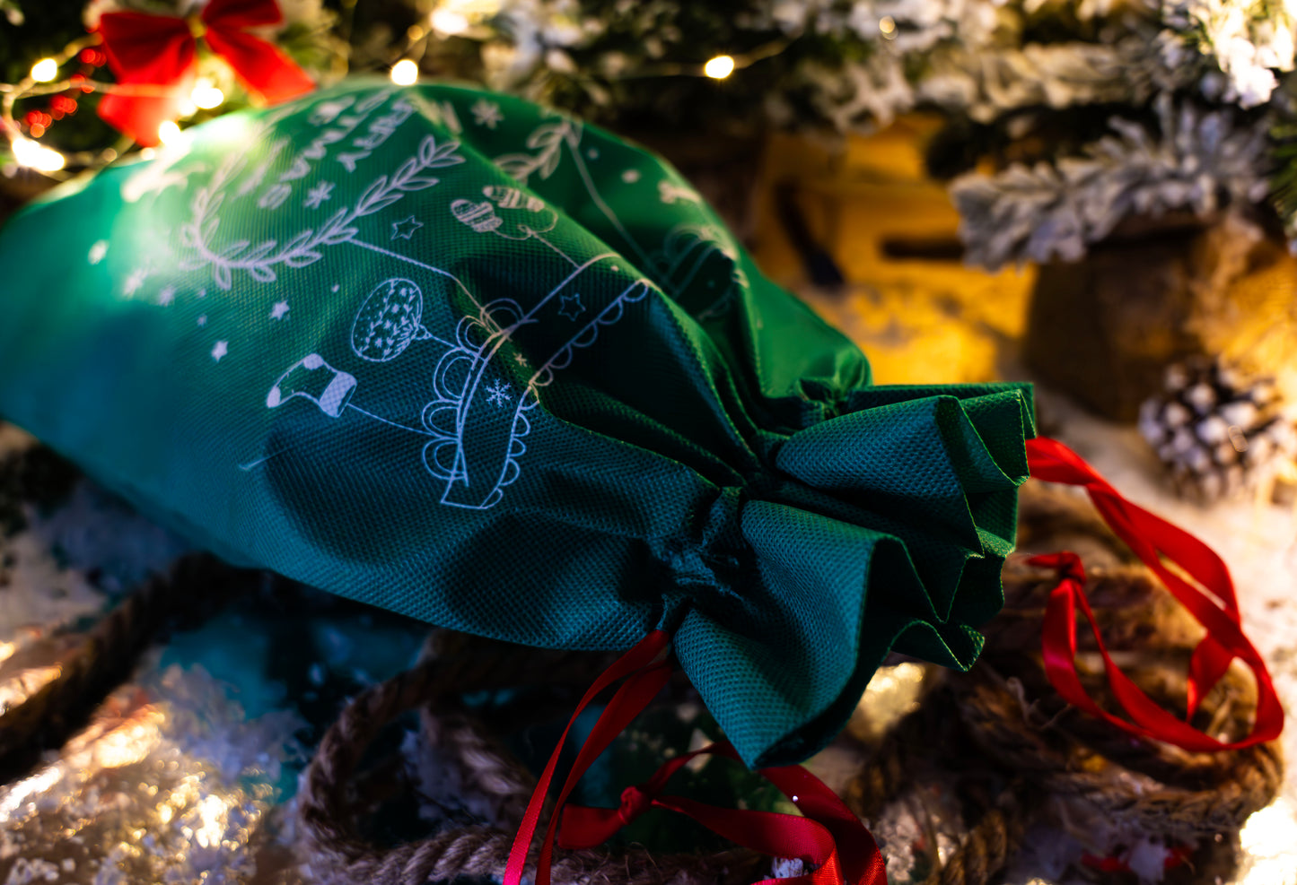 Świąteczny woreczek na prezenty "Merry Christmas" zielony