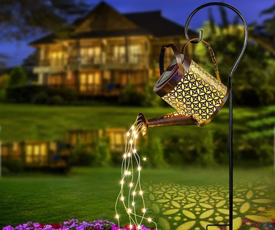 Solarna lampka LED wbijana w ziemię z czujnikiem ruchu konewka