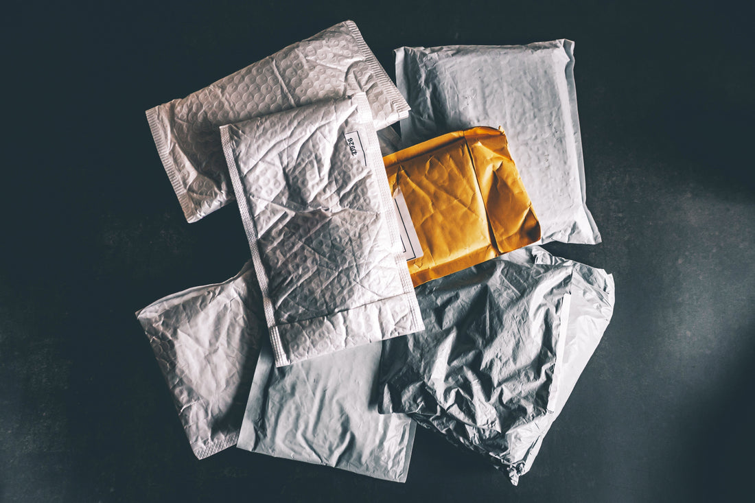 Jak dobrać odpowiednie opakowania do wysyłki, by ograniczyć koszty reklamacji i zwrotów?