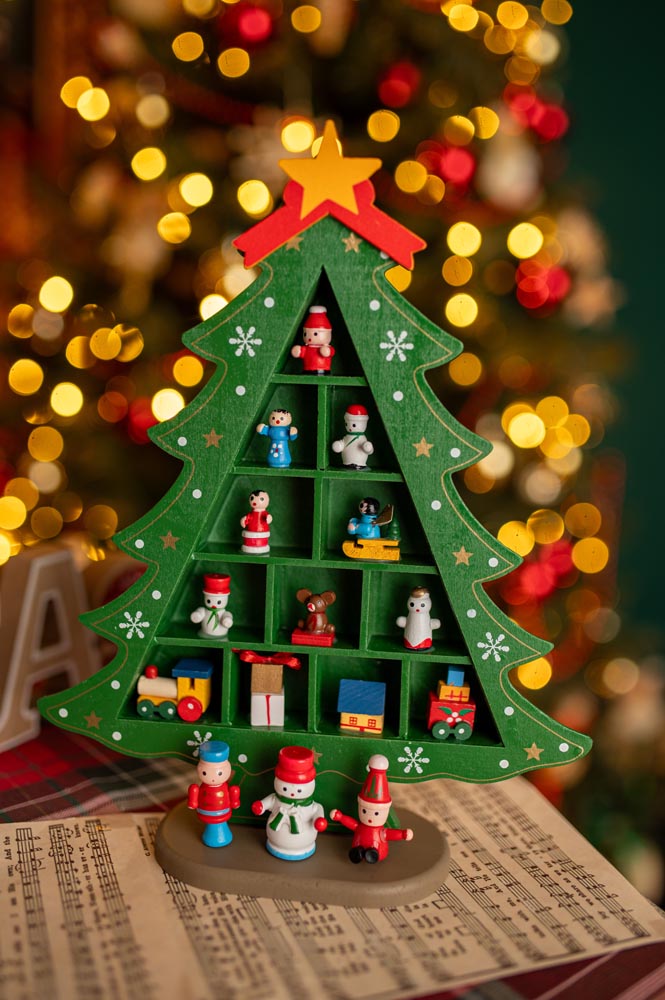 Drewniana figurka na biurko "Świąteczna Choinka - zielona - DUŻA OZDOBA ŚWIĄTECZNA Z DREWNA