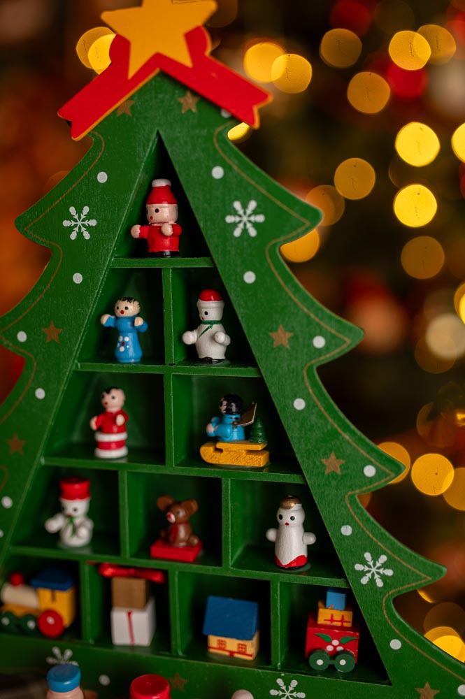 Drewniana figurka na biurko "Świąteczna Choinka - zielona - DUŻA OZDOBA ŚWIĄTECZNA Z DREWNA