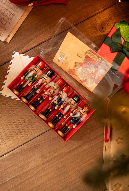 Drewniane figurki Świąteczne - DZIADEK DO ORZECHÓW - ozdoba choinkowa