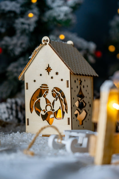 Świąteczny Domek drewniany, lampion LED