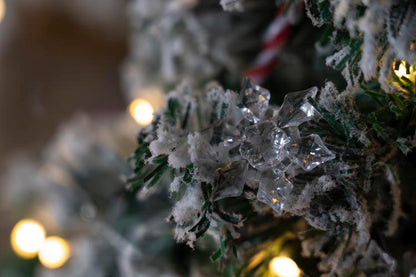 Świąteczna zawieszka na choinkę "Śnieżynka"