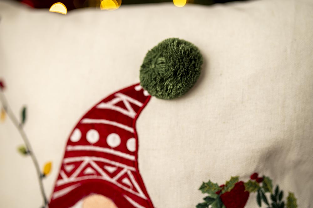 Świąteczna poduszka - w skrzaty świąteczne  45x45cm- GADŻET ŚWIĄTECZNY