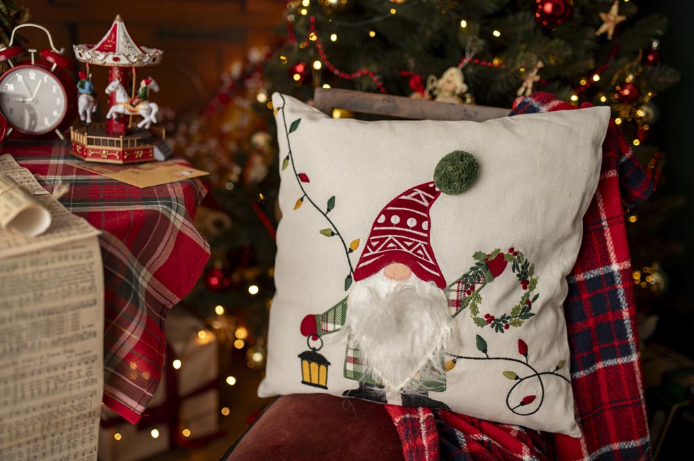Świąteczna poduszka - w skrzaty świąteczne  45x45cm- GADŻET ŚWIĄTECZNY