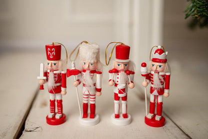 Figurki do zawieszenia - Dziadek do orzechów - ZAWIESZKI NA CHOINKĘ 4szt