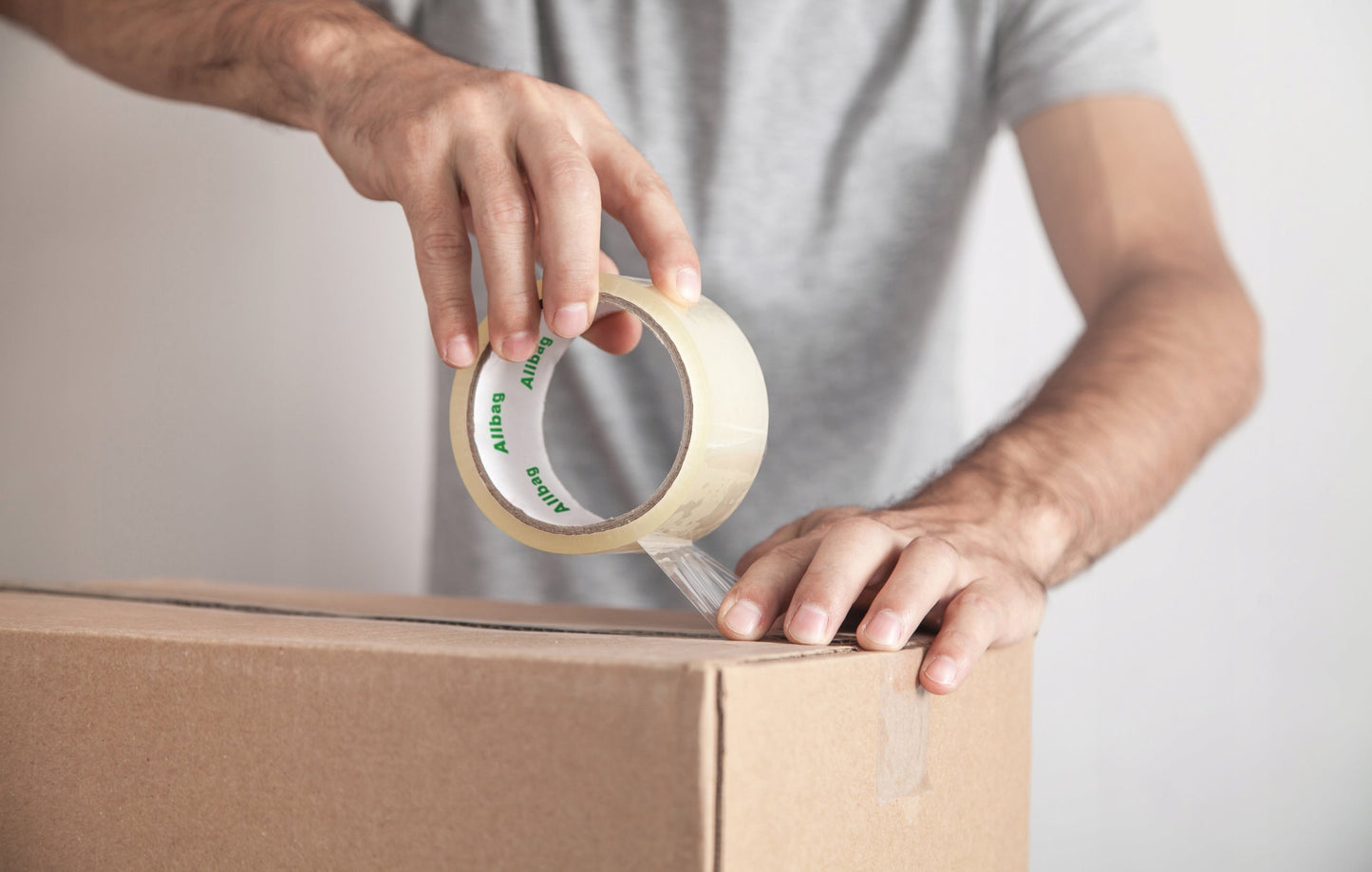 Taśma pakowa 48/100y klejąca bezbarwna 90m 55 mic 6 szt. – uniwersalne zastosowanie