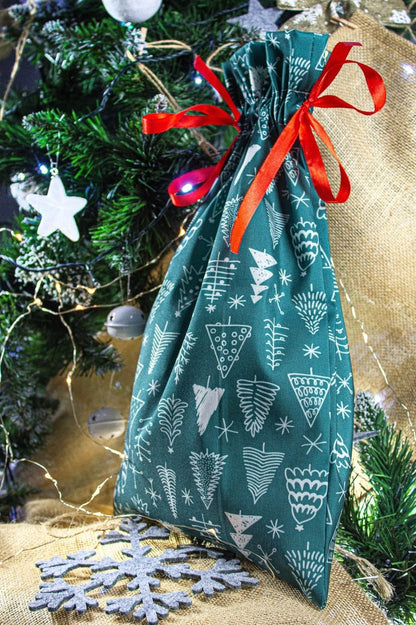 Świąteczny worek prezentowy w choinki